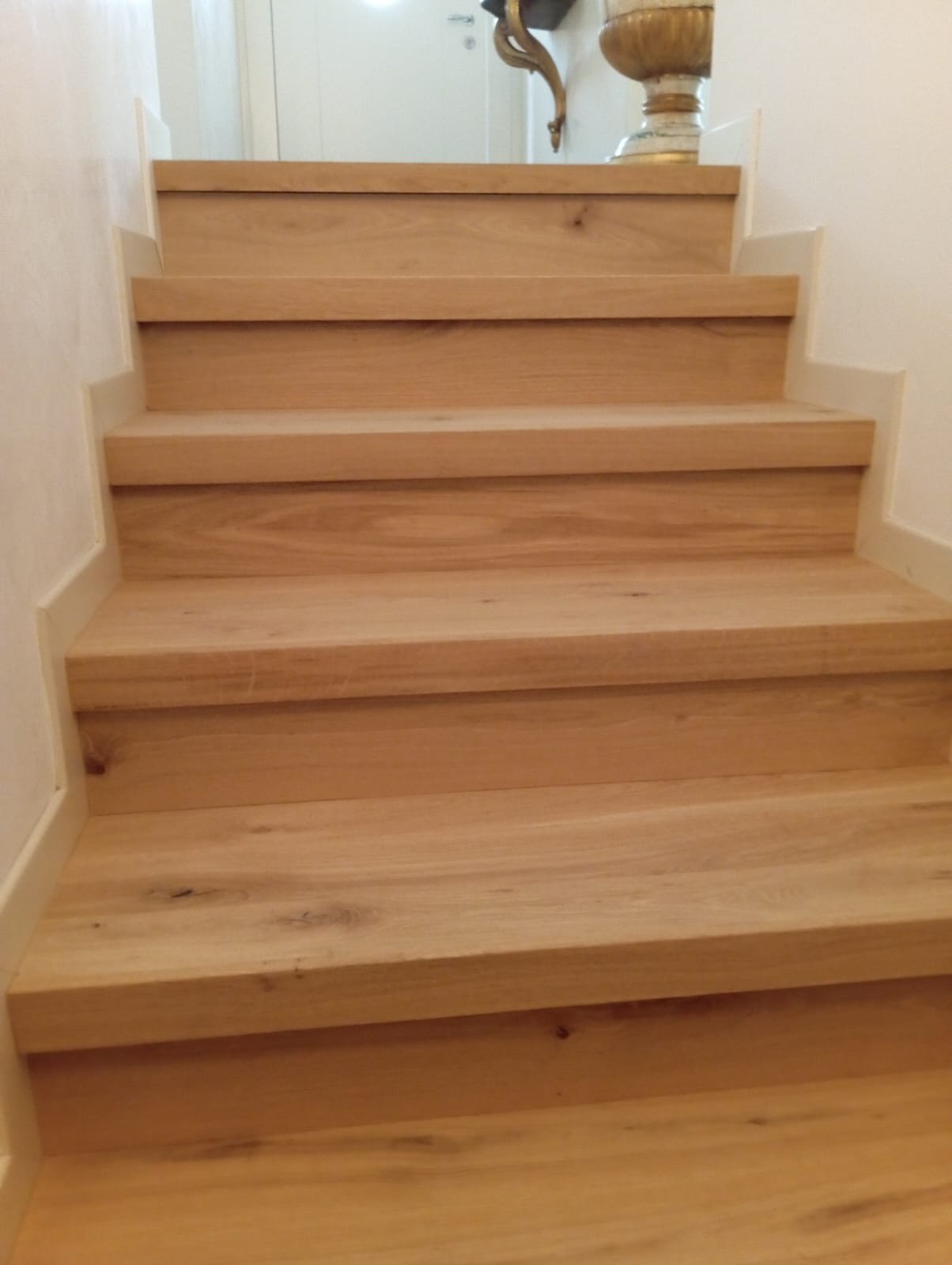 Massief eiken traptreden 40mm – direct uit voorraad België – Eiken Chêne BE